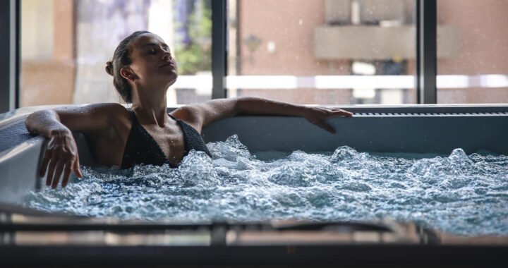 Banheira de hidromassagem