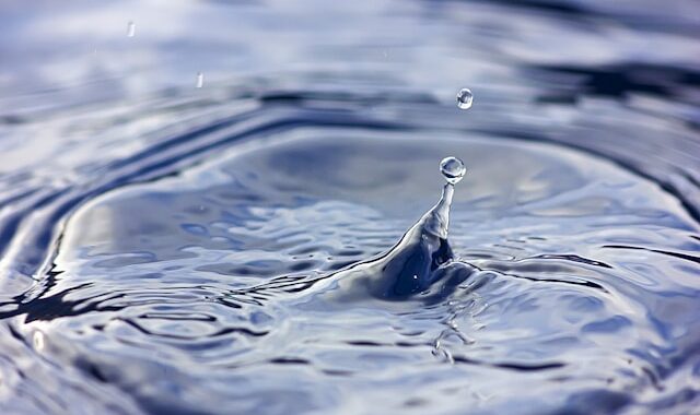 Caminhão pipa em Passos